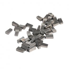 Cylindrical carbide saw tips
